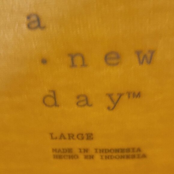 NWT Flowy Goldenrod Peasant Style Blouse - Size L - Picture 5 of 8